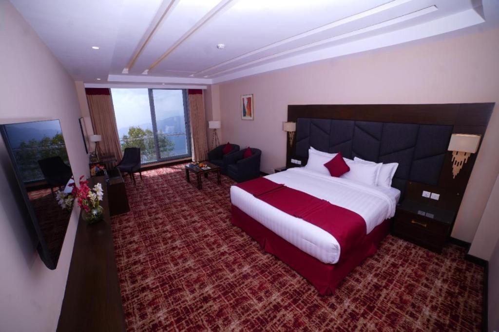 Ramada By Wyndham Murree Lower Topa Resort Exterior photo